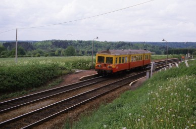 Lacuisine - TH 84-8565.jpg